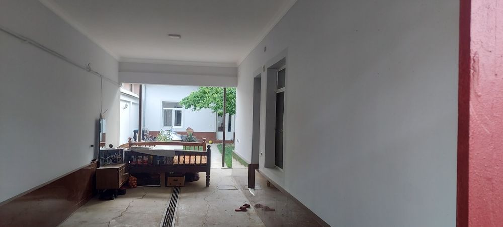 Uy sotiladi zangiotada