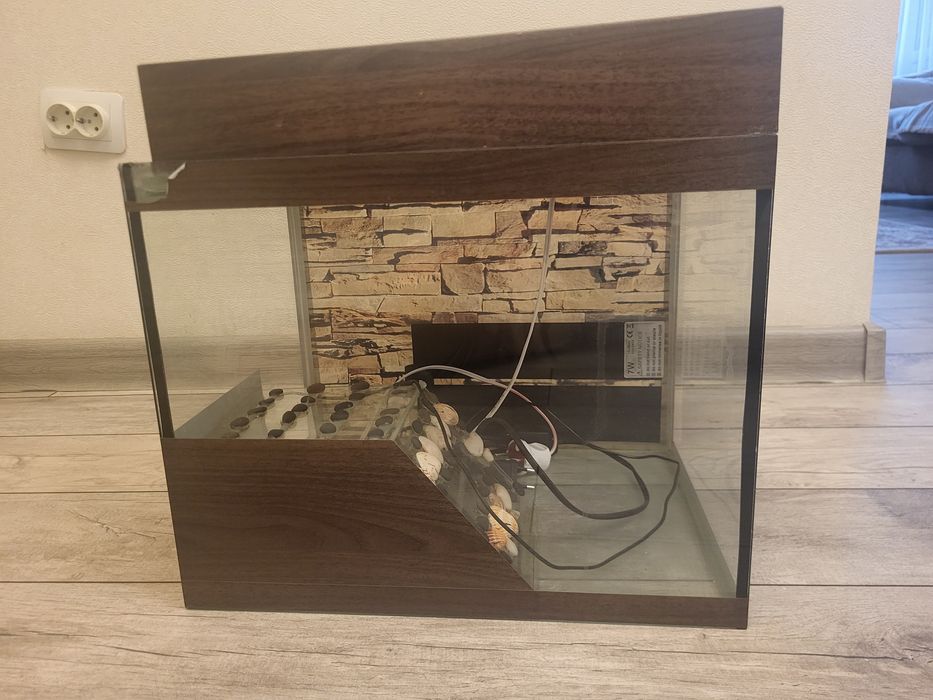 Продам аквариум террариум