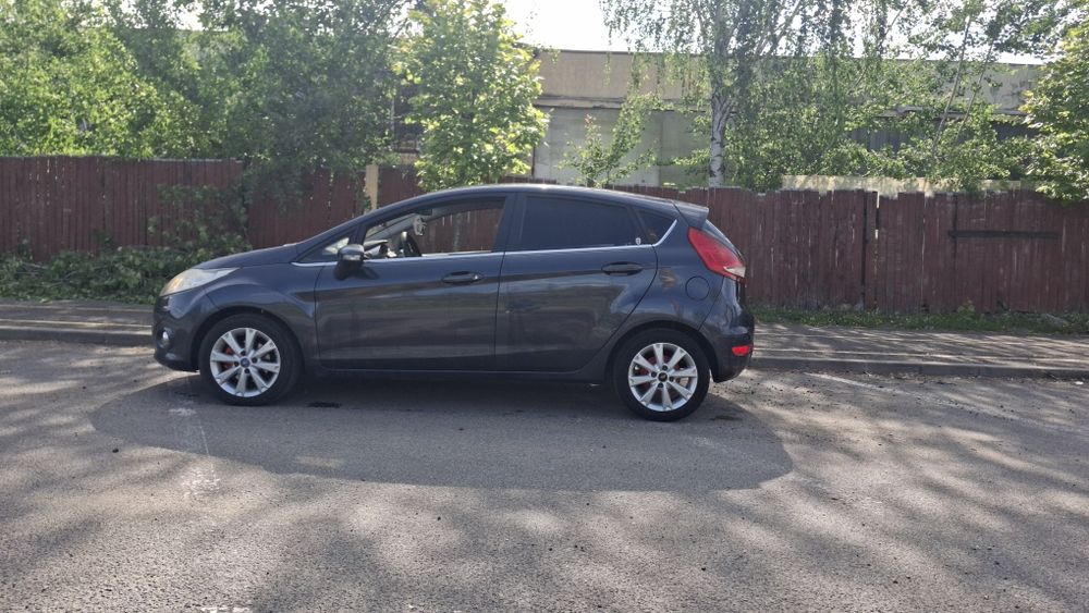 FORD Fiesta 2010 — imagine 4