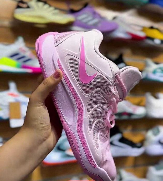 Баскетбольные кроссовки Nike KD-17