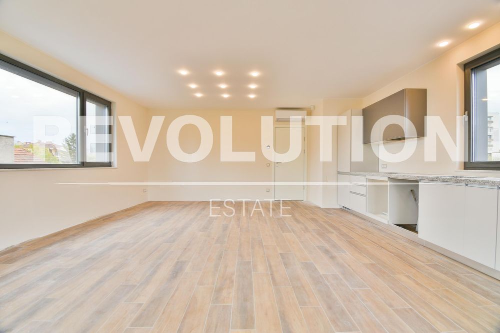 Дава се под наем Четиристаен апартамент в София, Изток - 100 кв.м за 1500 € - Снимка #2