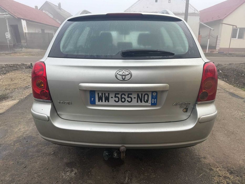 Toyota Avensis D-4D 2.2 D-CAT 177 CP