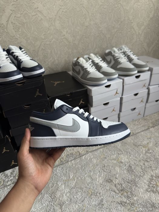 Кроссовки Air jordan
