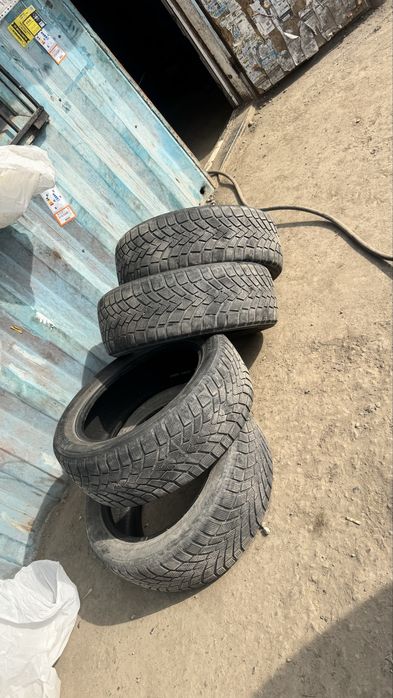 Зимняя резина 215/55/17