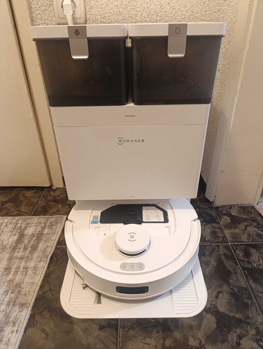 ECOVACS DEEBOT T30C прахосмукачка робот