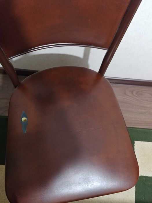 Стул для кухни со спинкой