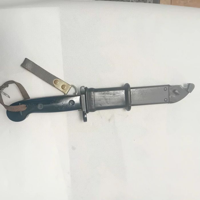 Baioneta militara Germana