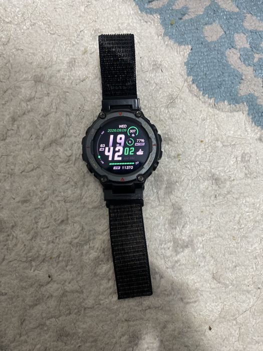 Продам часы Amazfit t rex pro
