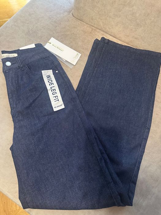 Дънки в размер с, нови/17€ бр