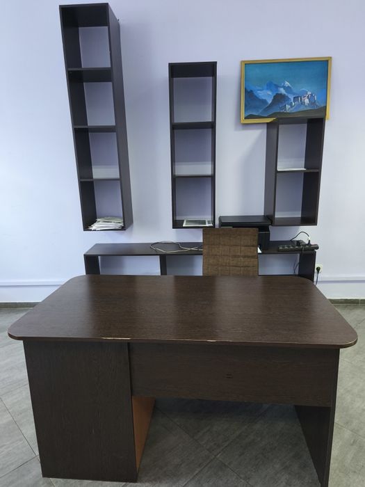 Продам офисную мебель