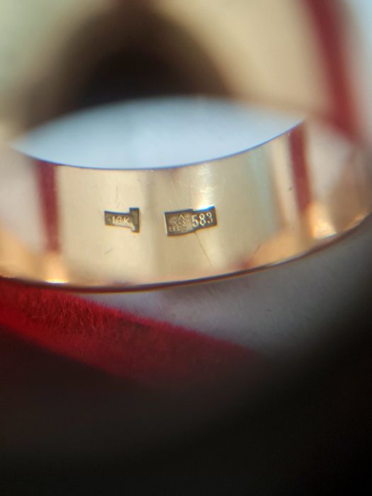 Золотая обручалка 583 пробы. Золотое советское кольцо