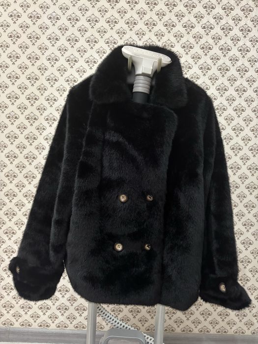 Продам эко шубу б/у.