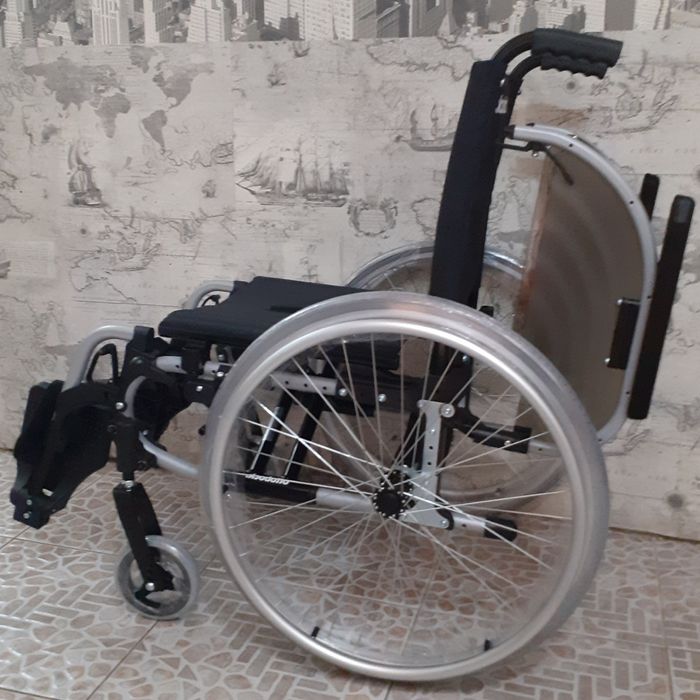 Инвалидная кресло-коляска фирма Meyra Ottobock производство Германии!!