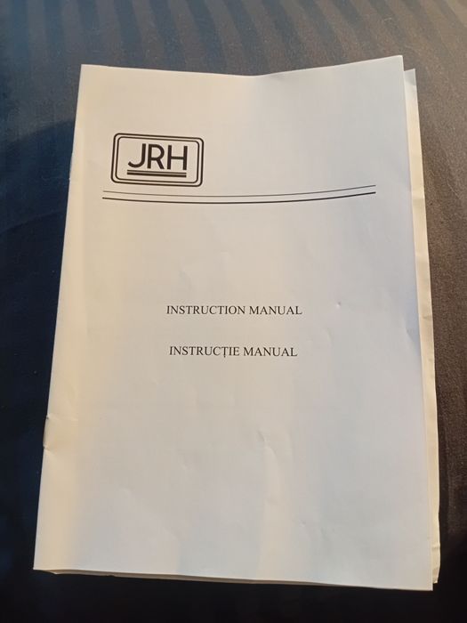 Boxe profesionale cu stație 150w.  O stație Subwoofer 150w  plus boxa