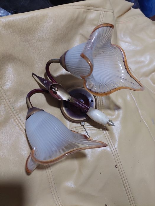 Продам Люстры для дома