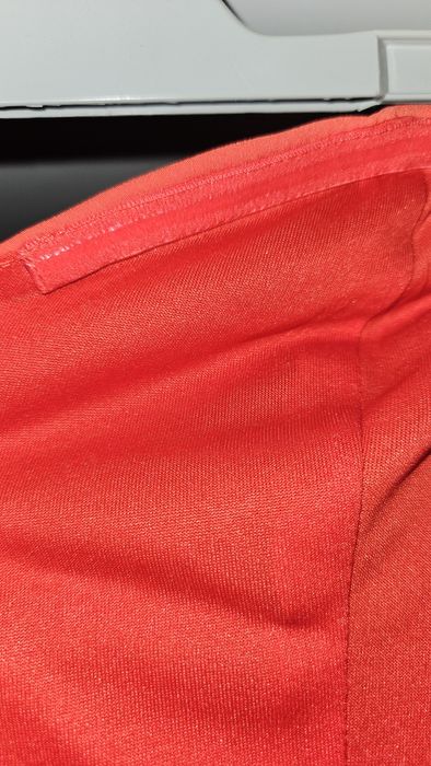 Rochie rosie fara umeri marimea 36