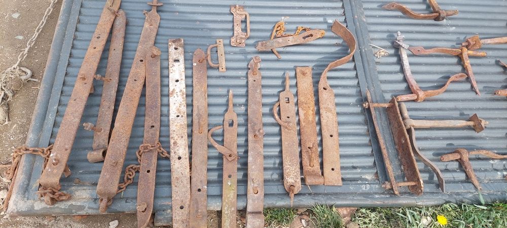 Balale antice vechi fier forjat