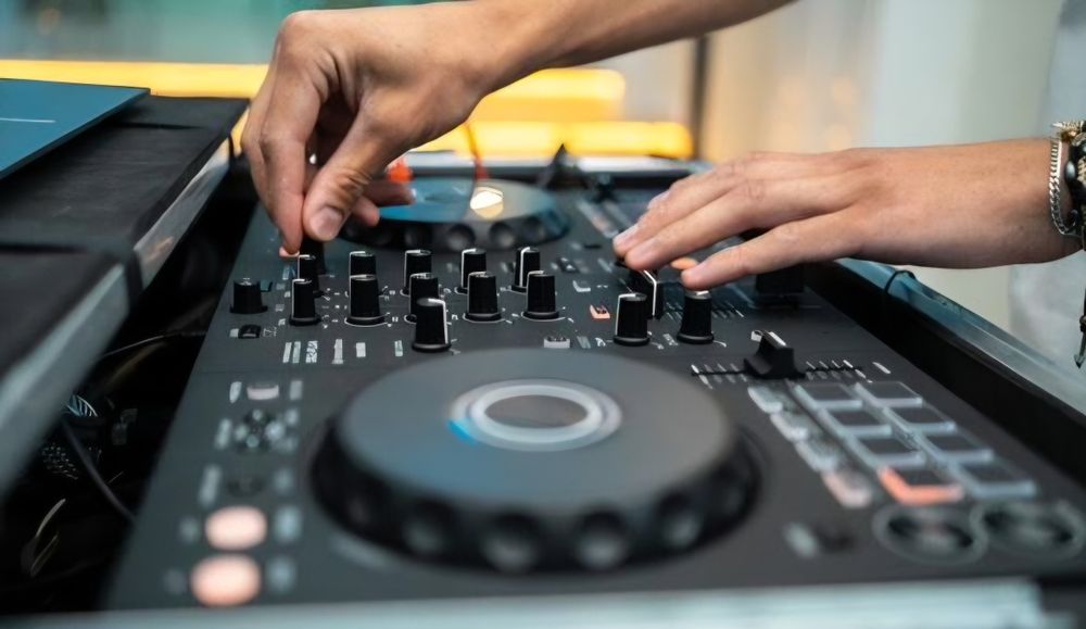 DJ Botez/Cununie/Majorat/ Petreceri private Show tarabana