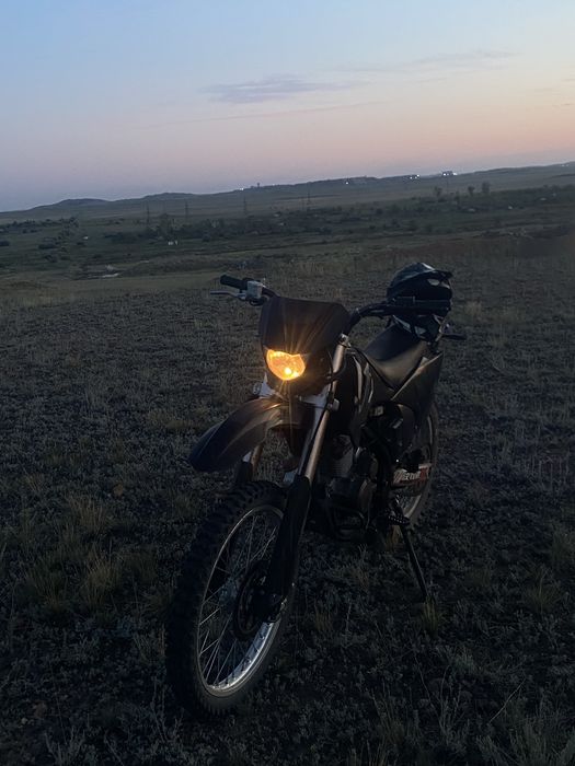 Продам эндуро 250