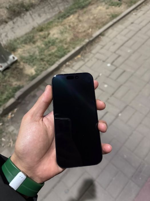 айфон 16 про 256/83