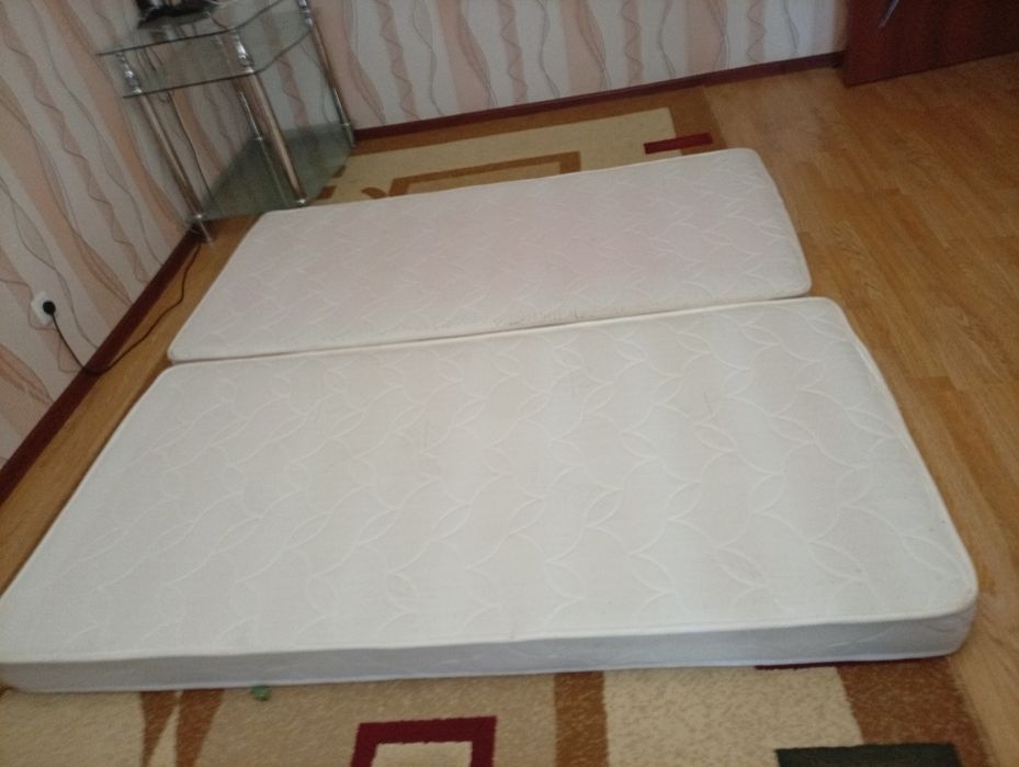 Продам матрас б/у