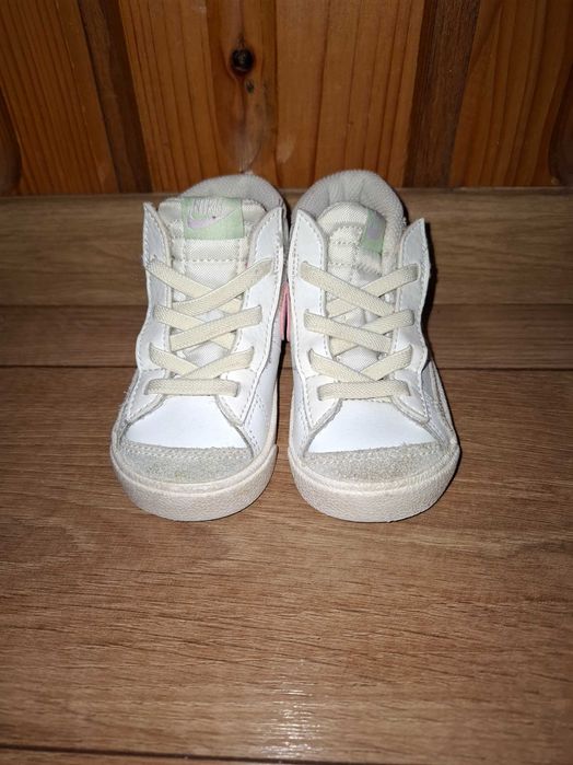 Adidasi nike copii