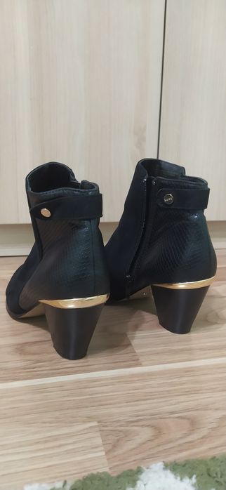 Дамски боти 37 номер