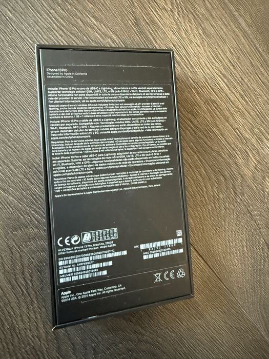 Cutie Ipnone 13 pro + cablu de date/incarcare rapida original, nou