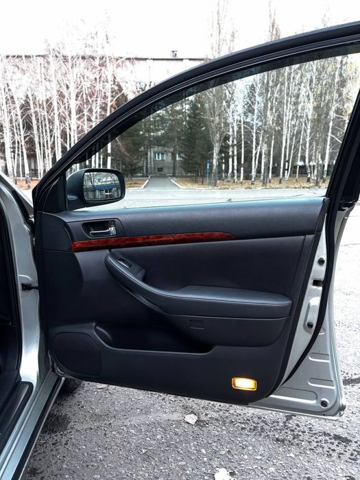 Продам Toyota Avensis
