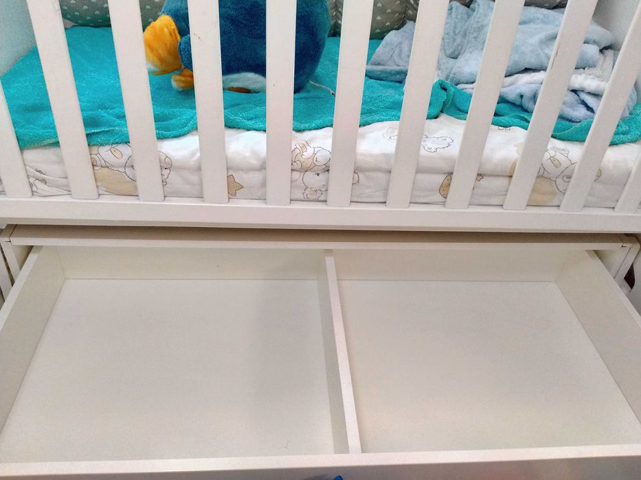 Продам детскую кроватку