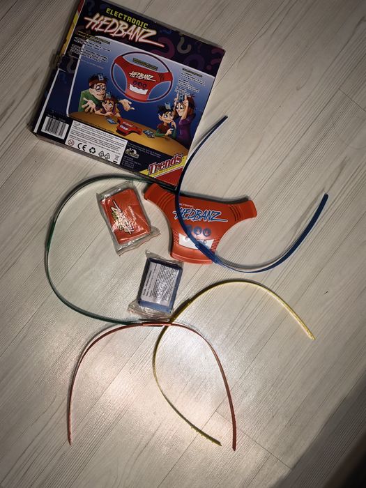 Joc Electronic Hedbanz Trends 2 4 jucatori 7 ani 3 moduri de joc in limba romana