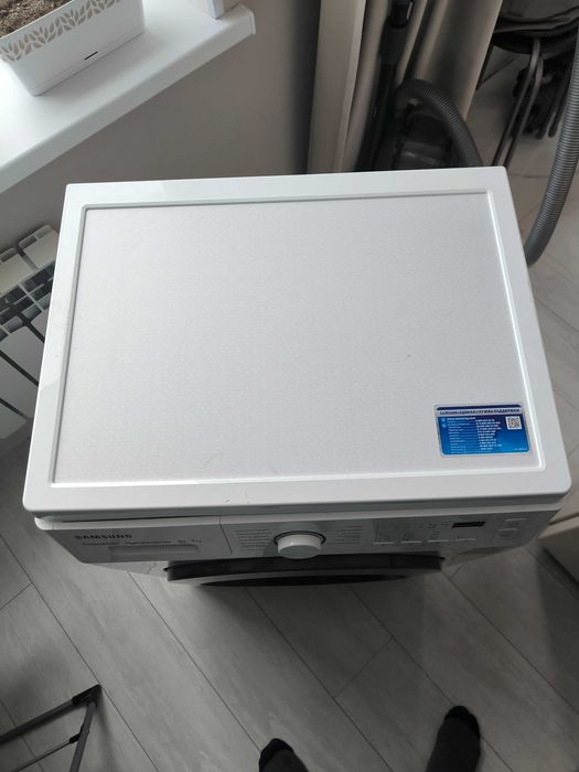 Продам стиральную машину