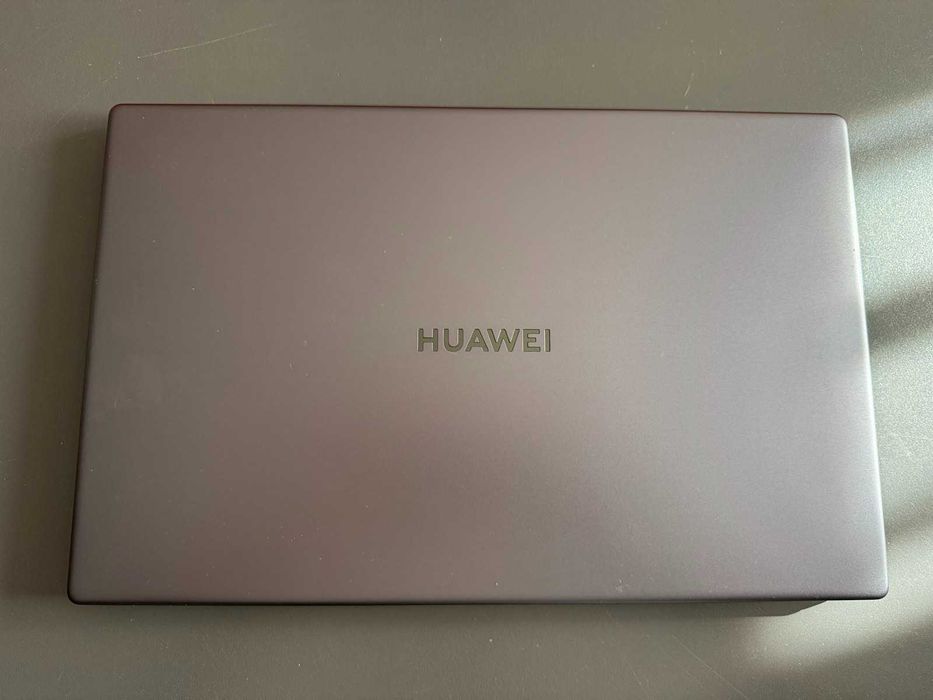 Лаптоп Huawei D15 BOD-WDH9 core-i5, 8GB RAM, SSD 512GB