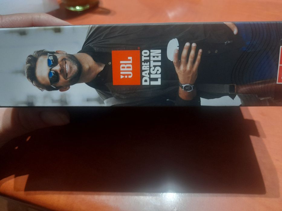 Căşti JBL Tour Pro 3  /  NOI
