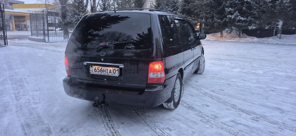 Продам авто! Kia carnival 2005.