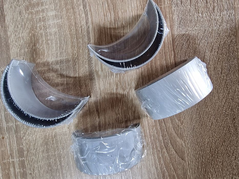 Cuzineti biela palier pentru toată gama de tractoare 
10
3010 (-> 1229