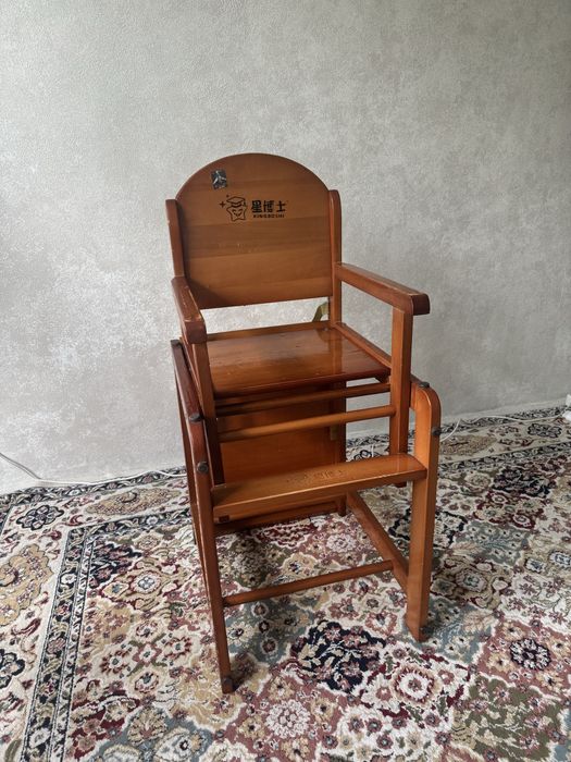Продам стол детский