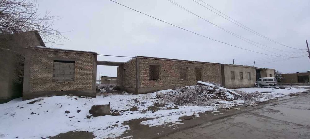 Кадастрли участка сотилади