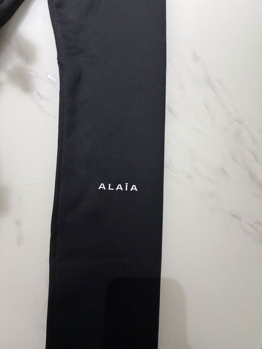 Нов клин Alaia черен цвят