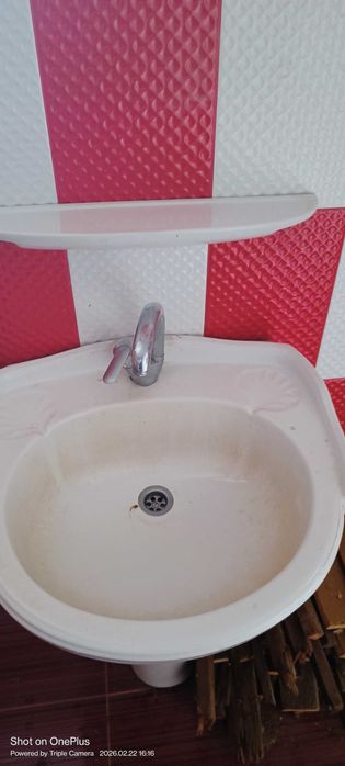 Chiuveta și vas wc
