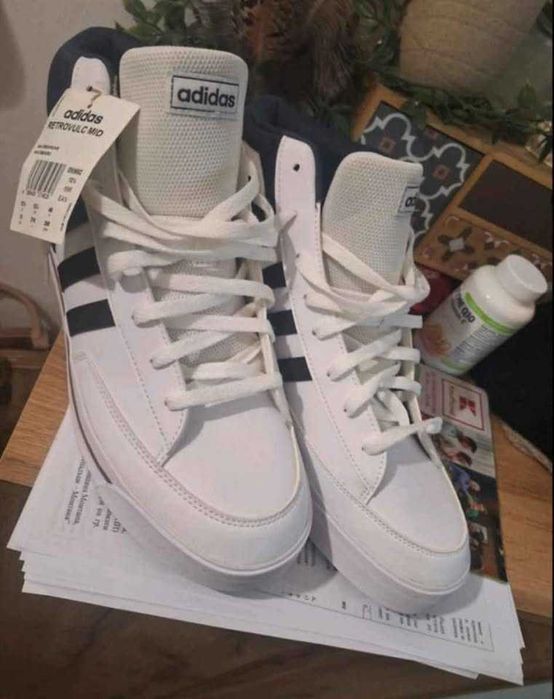 ЧИСТО НОВИ С ЕТИКЕТ  ADIDAS кецове/маратонки/мъжки обувки 48 номер