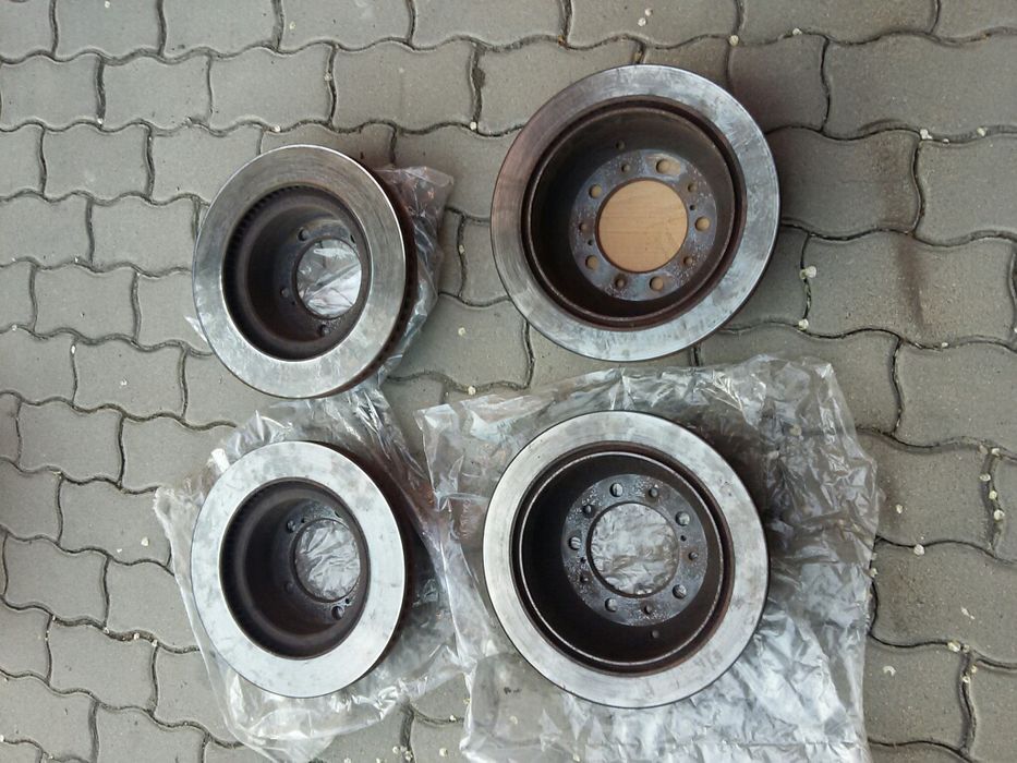 Тормозные диски на TOYOTA LC 200