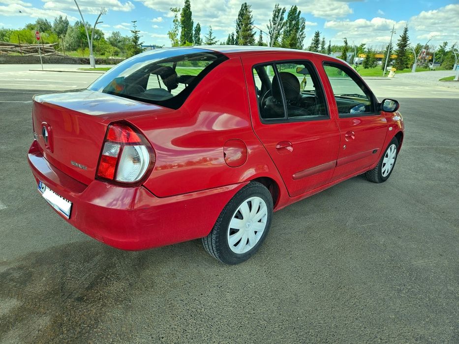 Vând Renault Symbol 1.5 dci 2009 143.000 km