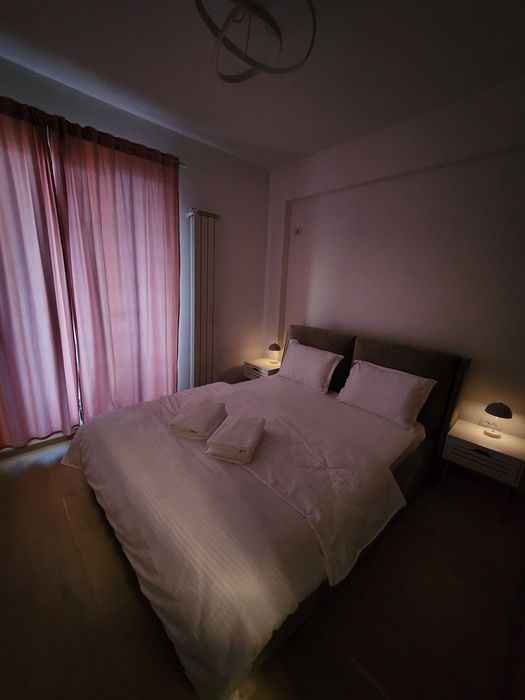 Inchiriez apartament de LUX , 2 camere in mamaia NORD incepand din septembrie, de inchiriat , PRIMA LINIE LA MARE