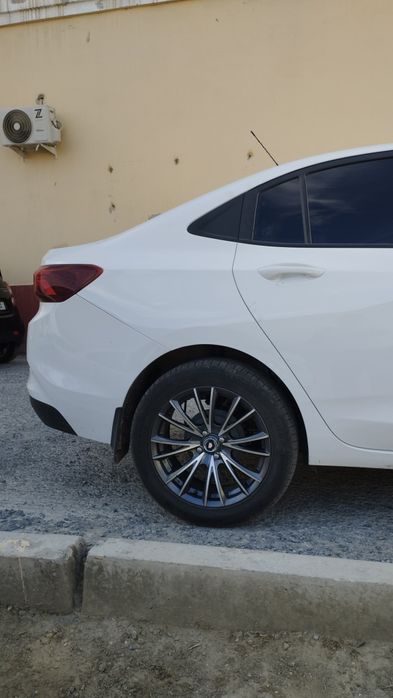 Disk+taza pokrishka balon 17 lik jentradan basqa ba'rine tu'sedi