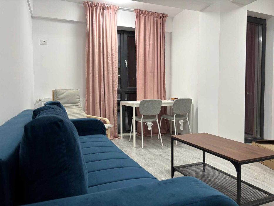 Inchiriez apartament 2 camere bld Poitiers Iasi