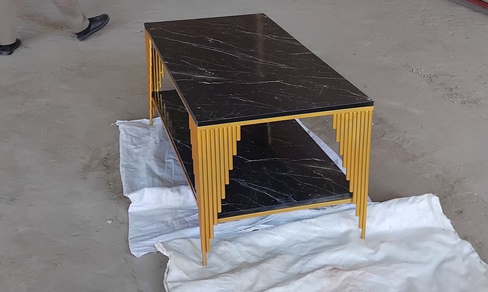 Журнални стол сотилади