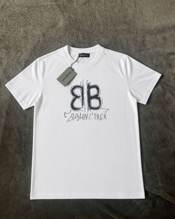 Тениски на Balenciaga