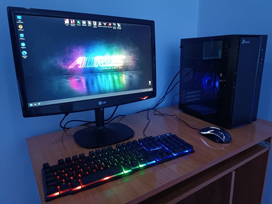 srochna kompyuter sotiladi