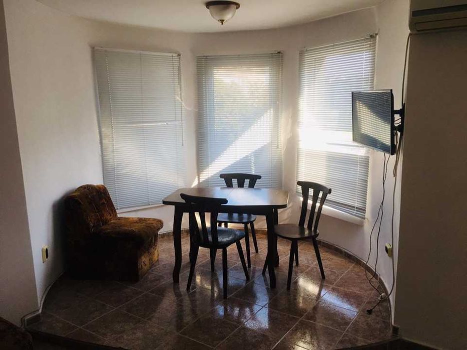 Дава се под наем Двустаен апартамент в Бургас, Възраждане - 55 кв.м за 178.5 € - Снимка #1